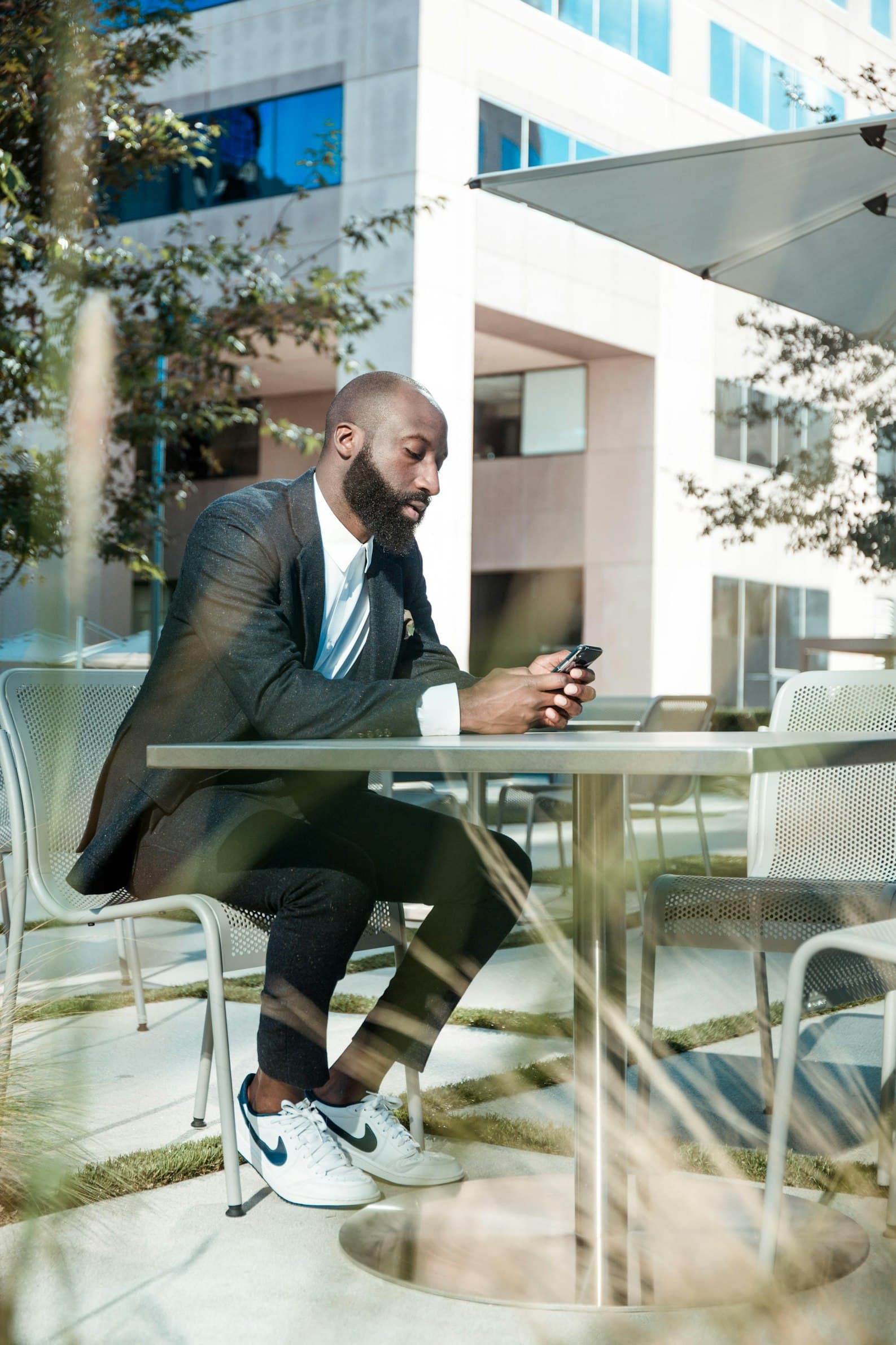 Elite finance advisor replying client messages